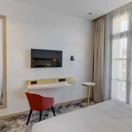 Western Comedie Saint Roch Hotel 3*