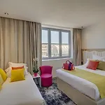 Western Comedie Saint Roch Hotel