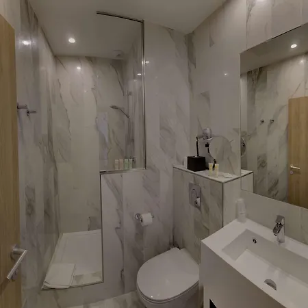 Western Comedie Saint Roch Hotel 3*