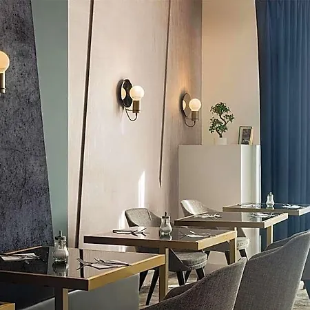 Western Comedie Saint Roch Hotel 3*