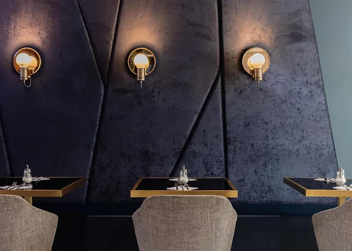 Western Comedie Saint Roch Hotell